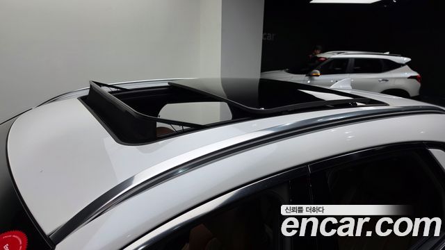 Genesis GV70 2025 — photo 16