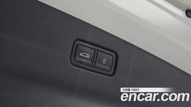 Genesis GV70 2025 — photo 18