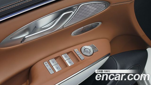 Genesis GV70 2025 — photo 19