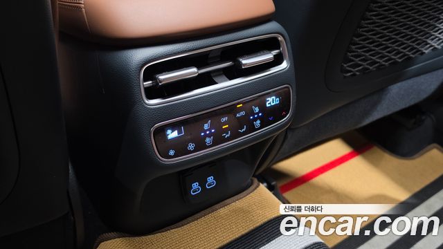 Genesis GV70 2025 — photo 20