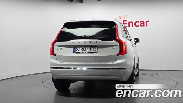 Volvo XC90 2022 — photo 4