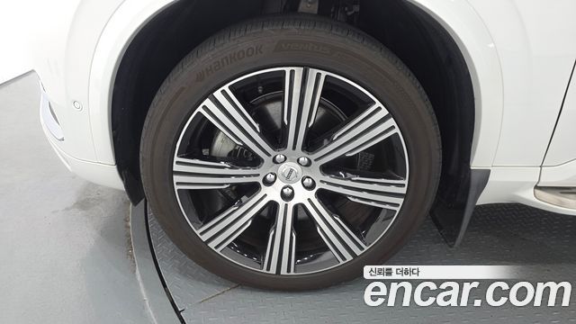Volvo XC90 2022 — photo 5