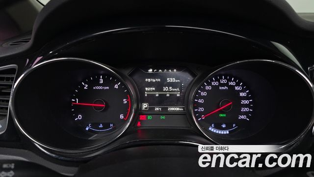 Kia Canival 2016 — photo 11