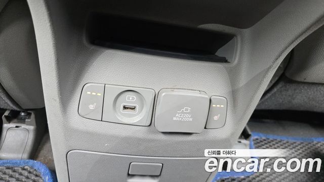 Kia Canival 2016 — photo 24