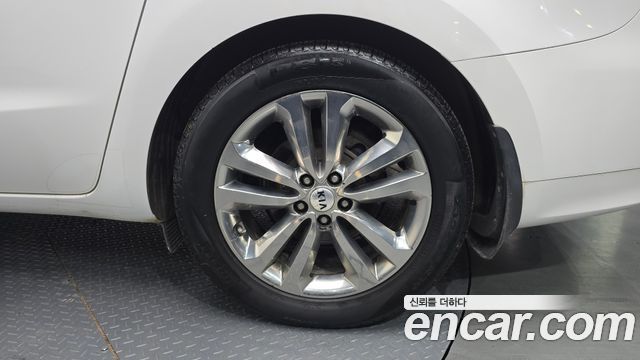 Kia Canival 2016 — photo 7