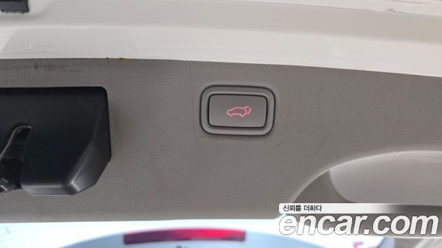 Kia Canival 2016 — photo 27