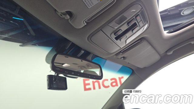 Kia Canival 2016 — photo 28