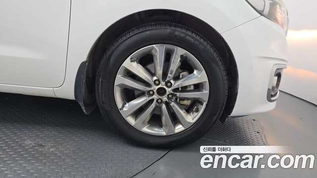Kia Canival 2016 — photo 32