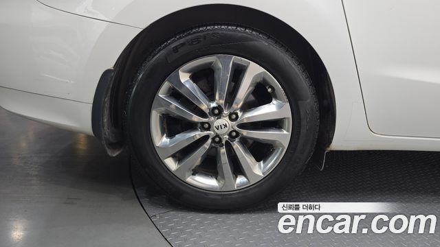 Kia Canival 2016 — photo 33