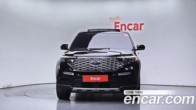 Ford Explorer 2022 — photo 3