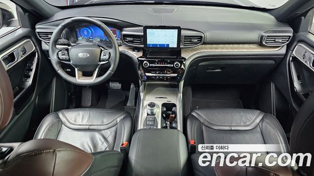 Ford Explorer 2022 — photo 10