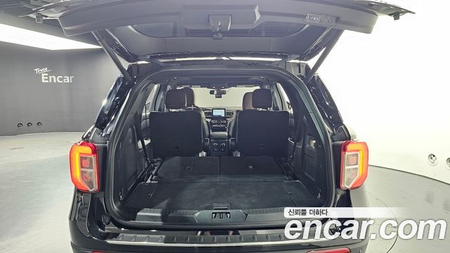 Ford Explorer 2022 — photo 26