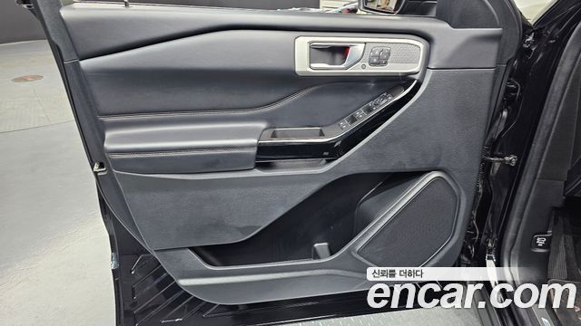 Ford Explorer 2022 — photo 14