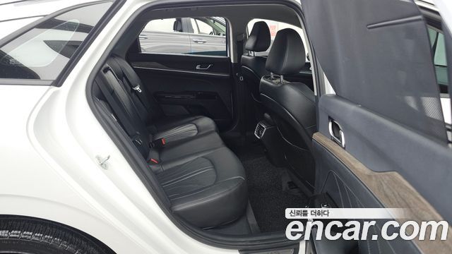Kia K5 2023 — photo 18