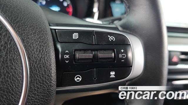 Kia K5 2023 — photo 24