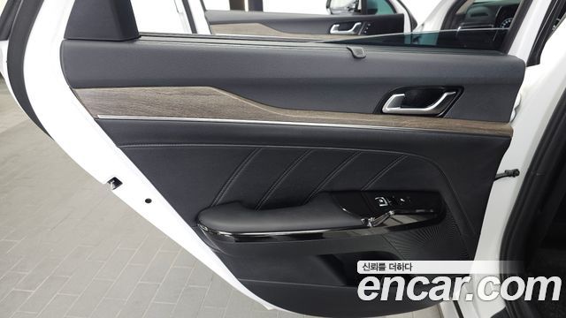 Kia K5 2023 — photo 15