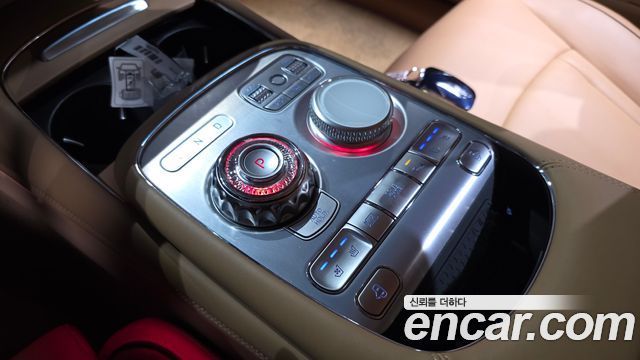 Genesis G90 2023 — photo 9