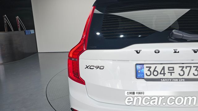 Volvo XC90 2019 — photo 9