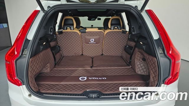 Volvo XC90 2019 — photo 27
