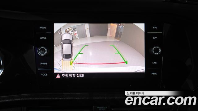 Volkswagen Jetta 2023 — photo 22