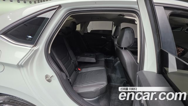 Volkswagen Jetta 2023 — photo 25