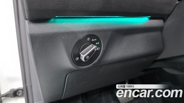 Volkswagen Jetta 2023 — photo 31