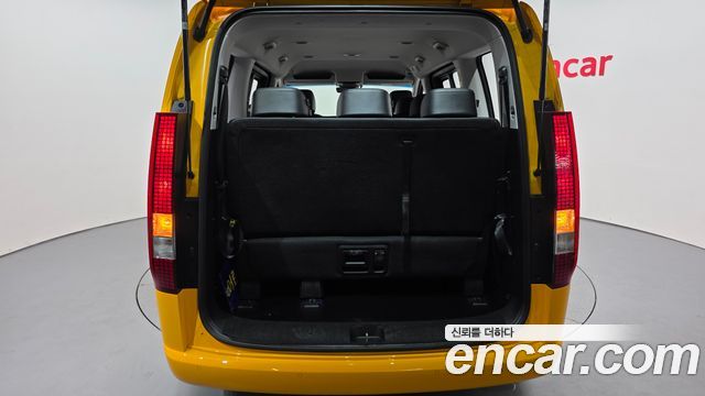 Hyundai Staria 2023 — photo 33
