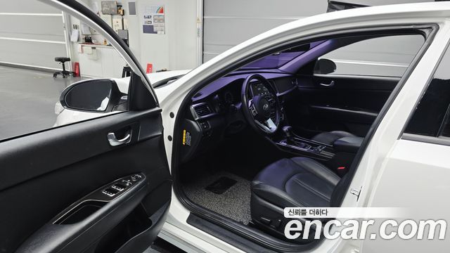 Kia K5 2019 — photo 10