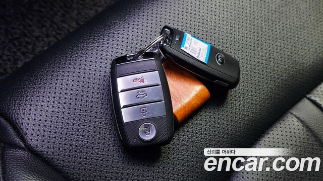 Kia K5 2019 — photo 16