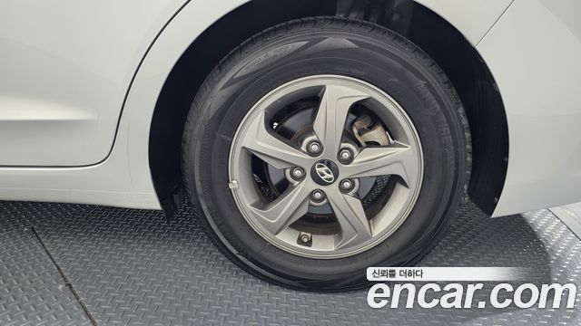 Hyundai AVANTE 2016 — photo 7