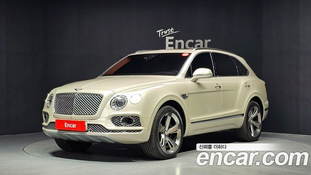 Bentley Bentayga 2018 — photo 1