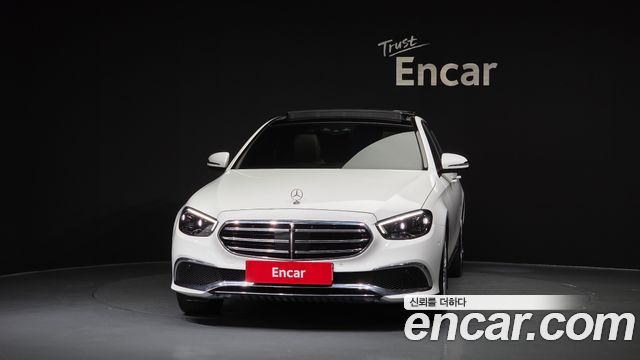 Mercedes-Benz E-Class 2021 — photo 3