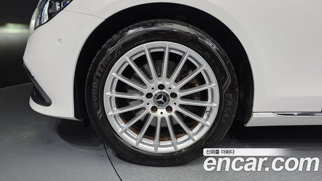 Mercedes-Benz E-Class 2021 — photo 5