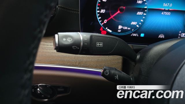 Mercedes-Benz E-Class 2021 — photo 16