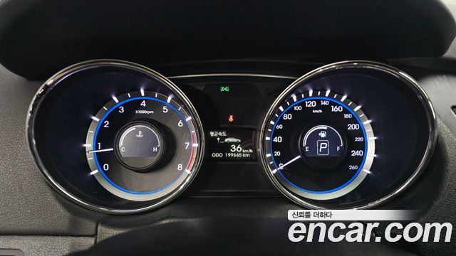 Hyundai Sonata 2013 — photo 11