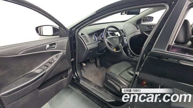 Hyundai Sonata 2013 — photo 13