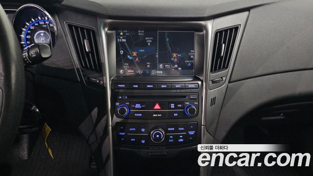 Hyundai Sonata 2013 — photo 20