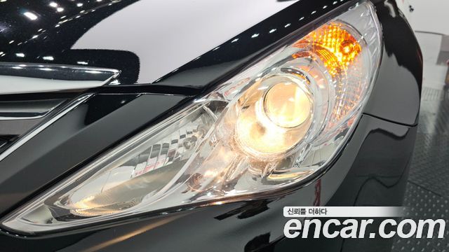 Hyundai Sonata 2013 — photo 8