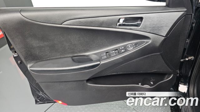 Hyundai Sonata 2013 — photo 14
