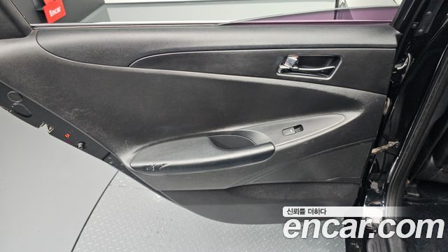 Hyundai Sonata 2013 — photo 15
