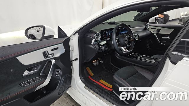 Mercedes-Benz CLA-Class 2024 — photo 12