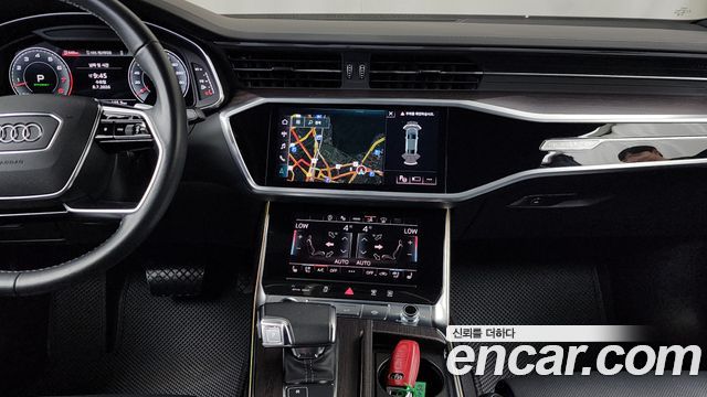 Audi A7 2022 — photo 20