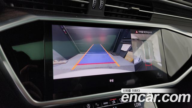 Audi A7 2022 — photo 21