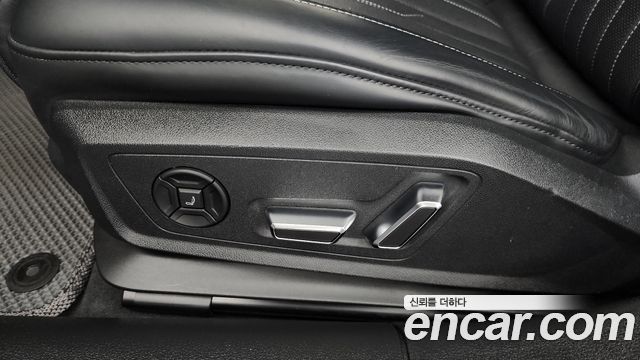 Audi A7 2022 — photo 30