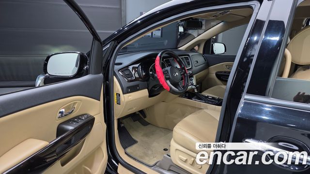 Kia Canival 2019 — photo 10