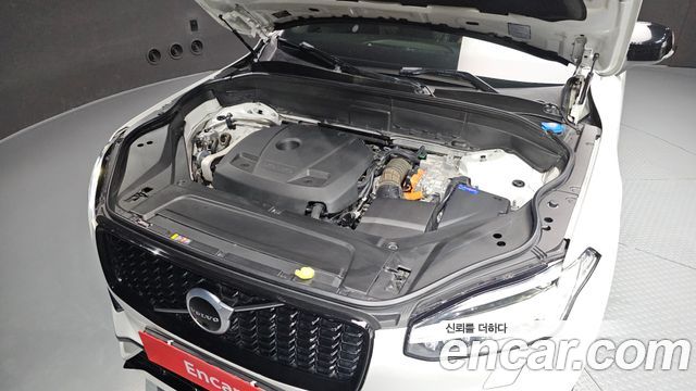 Volvo XC90 2021 — photo 6