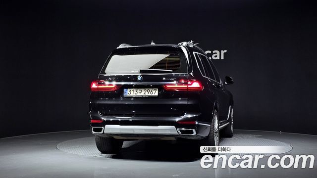 BMW X7 2022 — photo 4