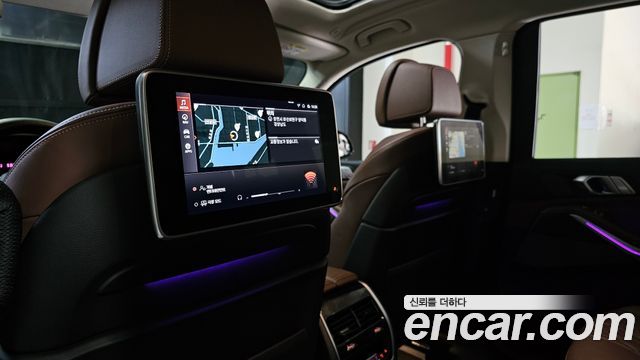 BMW X7 2022 — photo 16