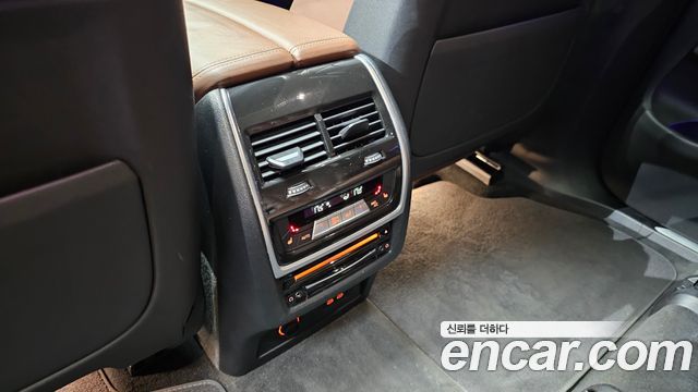 BMW X7 2022 — photo 17