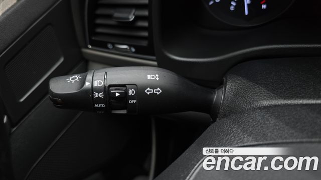 Hyundai AVANTE 2016 — photo 18